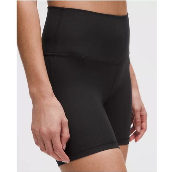Lululemon Black Align™ High-Rise Ribbed Short 6" Size 12 - Picture 9 of 11